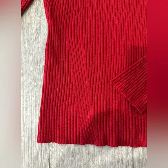 Banana Republic Red Off The Shoulder Sweater - Picture 4 of 9